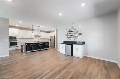 8663 Bench Street Kitchen