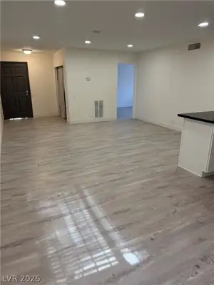 2913 Stewart Avenue 1 Living Room