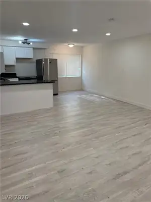 2913 Stewart Avenue 1 Living Room