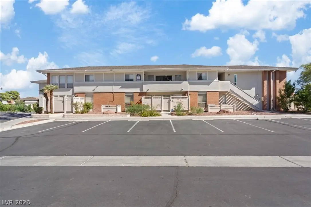 669 OAKMONT Avenue 3708
