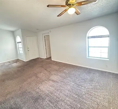 1800 Edmond Street 202 Living Room