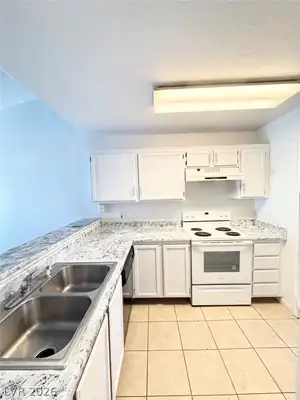1800 Edmond Street 202 Kitchen