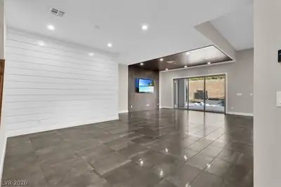 12374 Skyracer Drive Dining Area