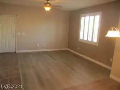 50 Aura De Blanco Street 4103 Living Room