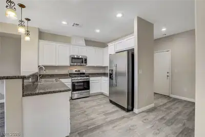 7465 Poppy Hills Court, Las Vegas, NV 89113 Kitchen