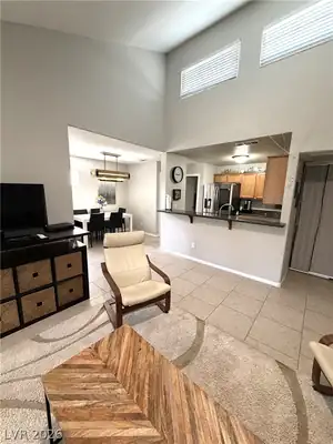 3145 East Flamingo Road 2104 Living Room