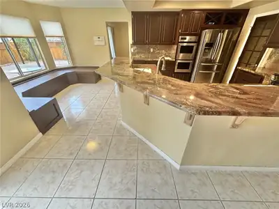 8240 Tivoli Cove Drive Kitchen