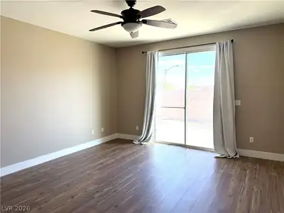10229 Pine Ridge Peak Avenue Primary Bedroom