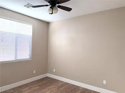 10229 Pine Ridge Peak Avenue Bedroom