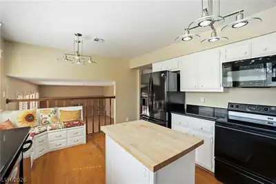 3804 Red Rock Street Kitchen