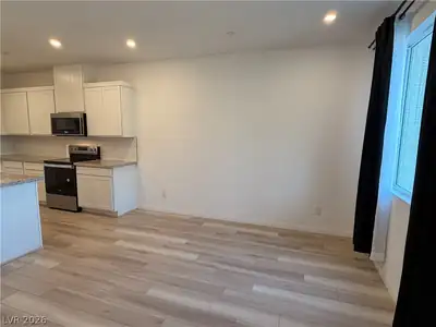 206 Wewatta Avenue Dining Area