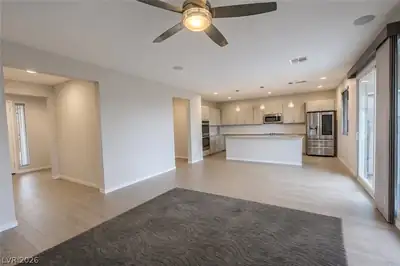 5119 East Long Leaf Court Living Room