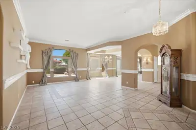 7505 Dry Pines Circle Living Room