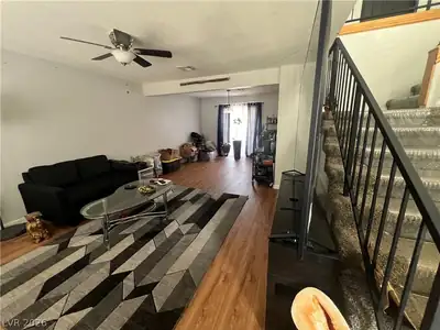 4420 Cayuse Street Dining Area