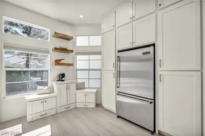 9208 Eagle Ridge Drive Kitchen