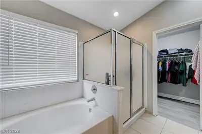 4409 Bucking Bronco Road Primary Bathroom