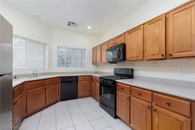 8940 SPOTTED TAIL Avenue ------ Kitchen