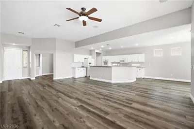 68 Alerion Street Living Room