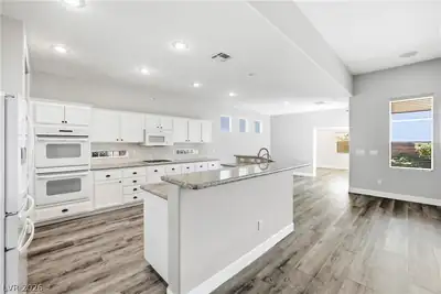 68 Alerion Street Kitchen