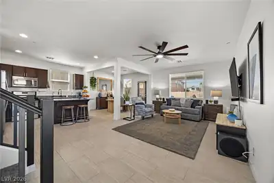 124 Fiery Hill Avenue Living Room
