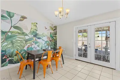 3906 Maryland Avenue Dining Area