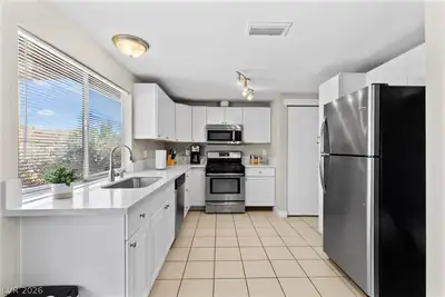 3906 Maryland Avenue Kitchen