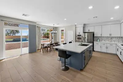 9304 Empire Rock Street Kitchen