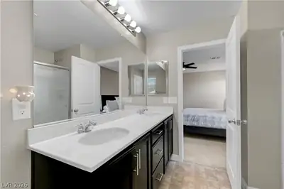 10854 Broxden Junction Avenue Primary Bathroom