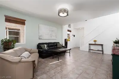 841 Purdy Lodge Street Living Room