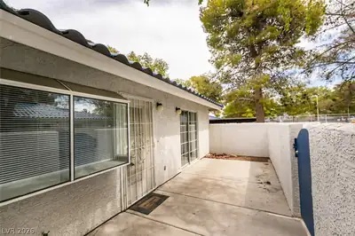 2117 Willowbury Drive D Patio