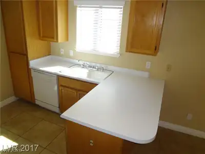 7509 Bowles Drive Kitchen