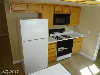 7509 Bowles Drive Kitchen