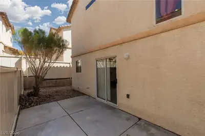 3829 Bayamon Street Patio