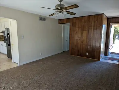 5429 MOUNTAIN VIEW Drive 0 Living Room