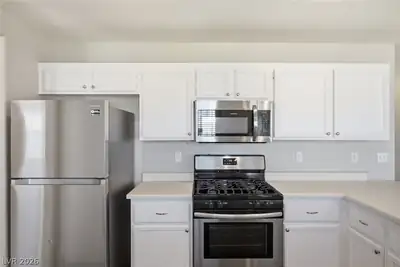 2514 Country Orchard Street Kitchen
