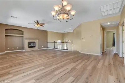 3018 WINTER SUNSET Avenue Living Room