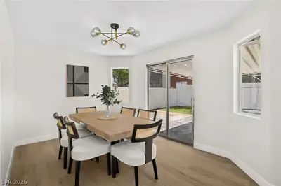 2681 Rungsted Street Dining Area