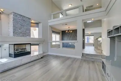 10908 Royal Highlands Street Living Room