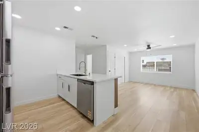 488 Albert Avenue 2 