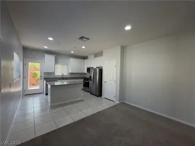 5814 Steinbeck Valley Street Kitchen