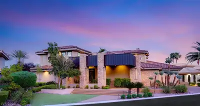 5078 Spanish Hills Drive Front of Structure
