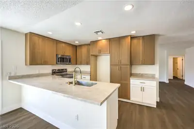 434 Scenic Drive, Henderson, NV 89002 Kitchen