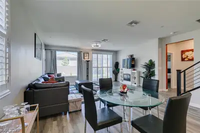 3496 Calentina Avenue Dining Area