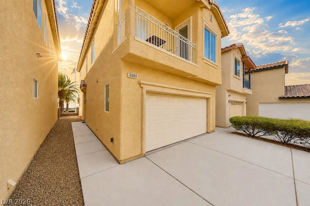 3508 Harbor Tides Street