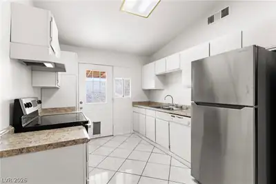 4274 Rollingstone Drive Kitchen