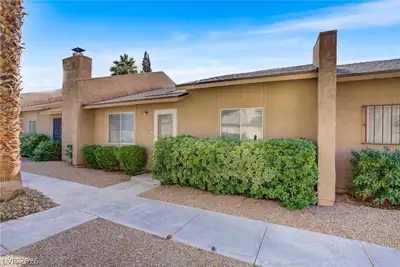4274 Rollingstone Drive Las Vegas, NV 89103