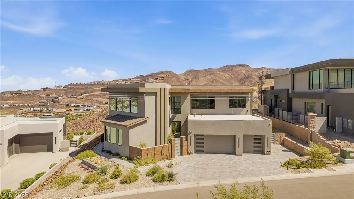 668 Dragon Peak Drive
