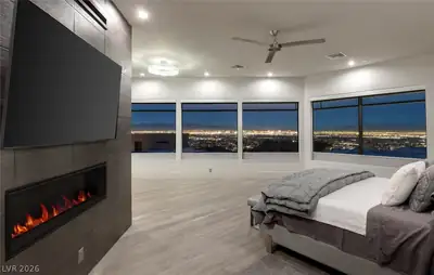 668 Dragon Peak Drive Bedroom
