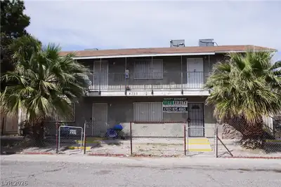 4750 Thunderbolt Avenue 3, Las Vegas