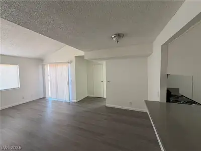 5188 Garden Lane C Living Room